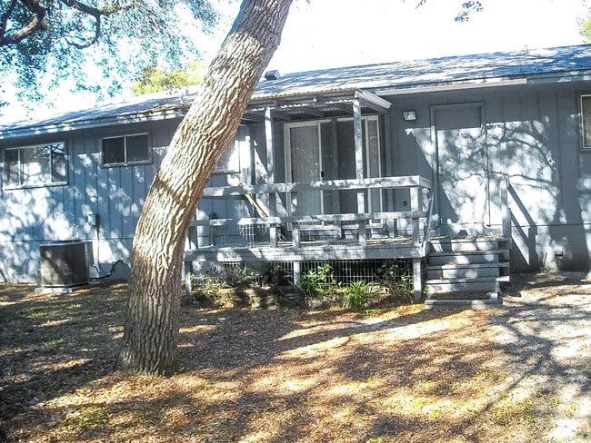Building Photo - 104 2nd Ave