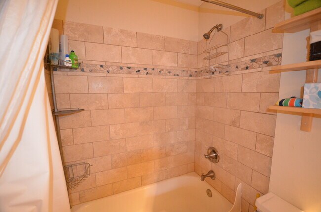 Building Photo - 27 Peaks View Ct