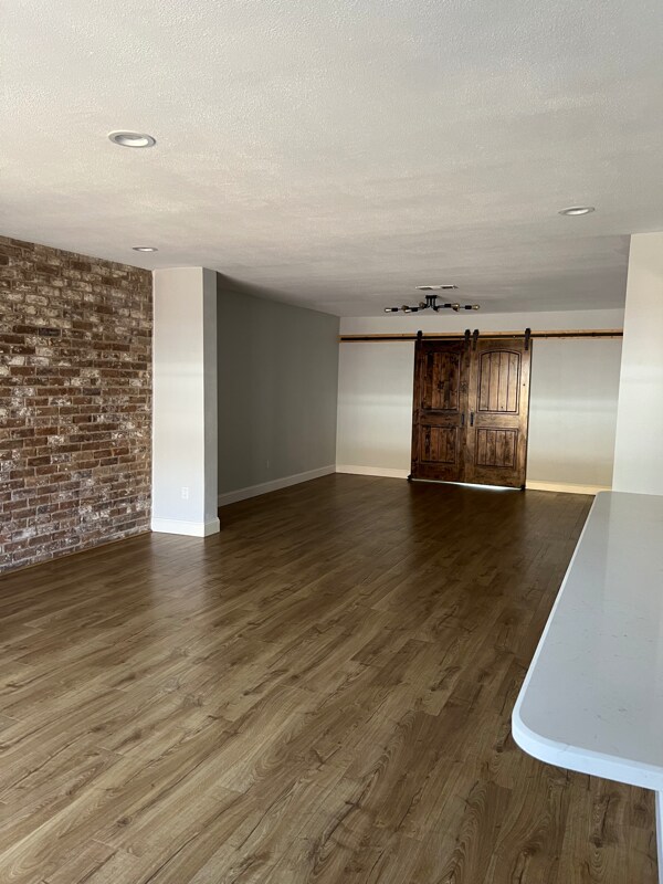 Building Photo - 524 N Post Oak Ln