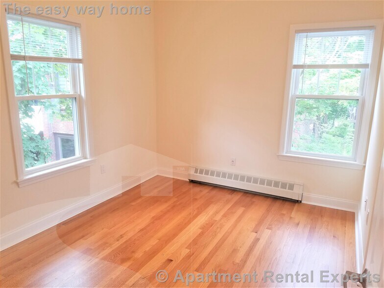 Building Photo - 65 Langdon St