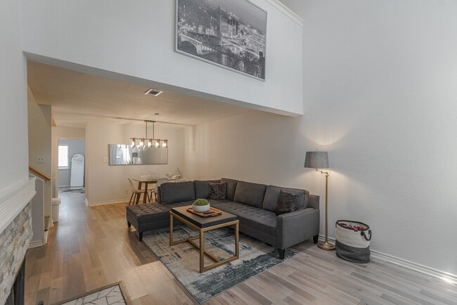 Building Photo - 16800 Sugar Pine Dr