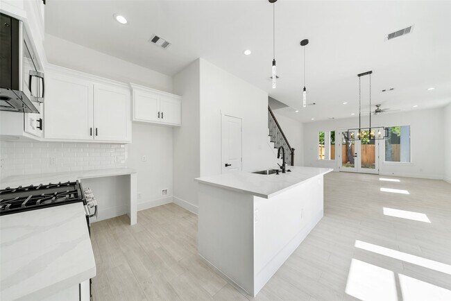 Building Photo - 4519 Teton St