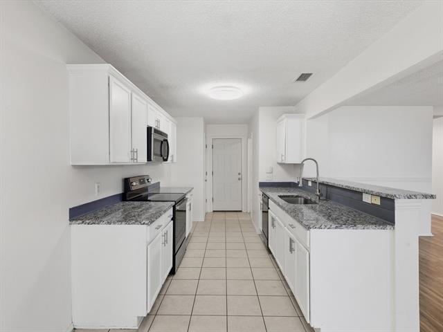 Building Photo - 4305 Falcon Dr