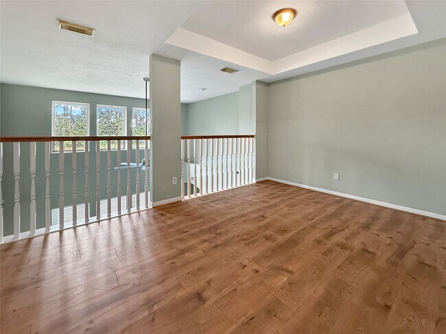 Building Photo - 9222 Memorial Grove Dr