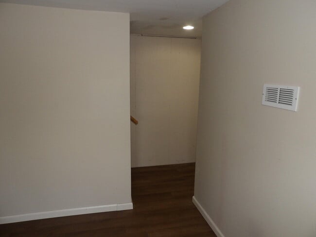 Building Photo - 107 Shannon Ln