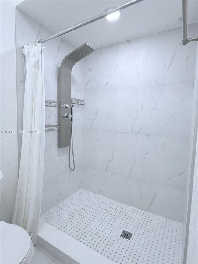 Building Photo - 5464 SW 164th Ct