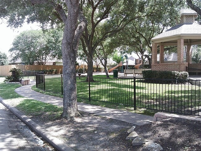 Building Photo - 13427 Garden Grove