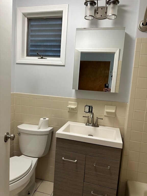 Building Photo - 479 Sumner St