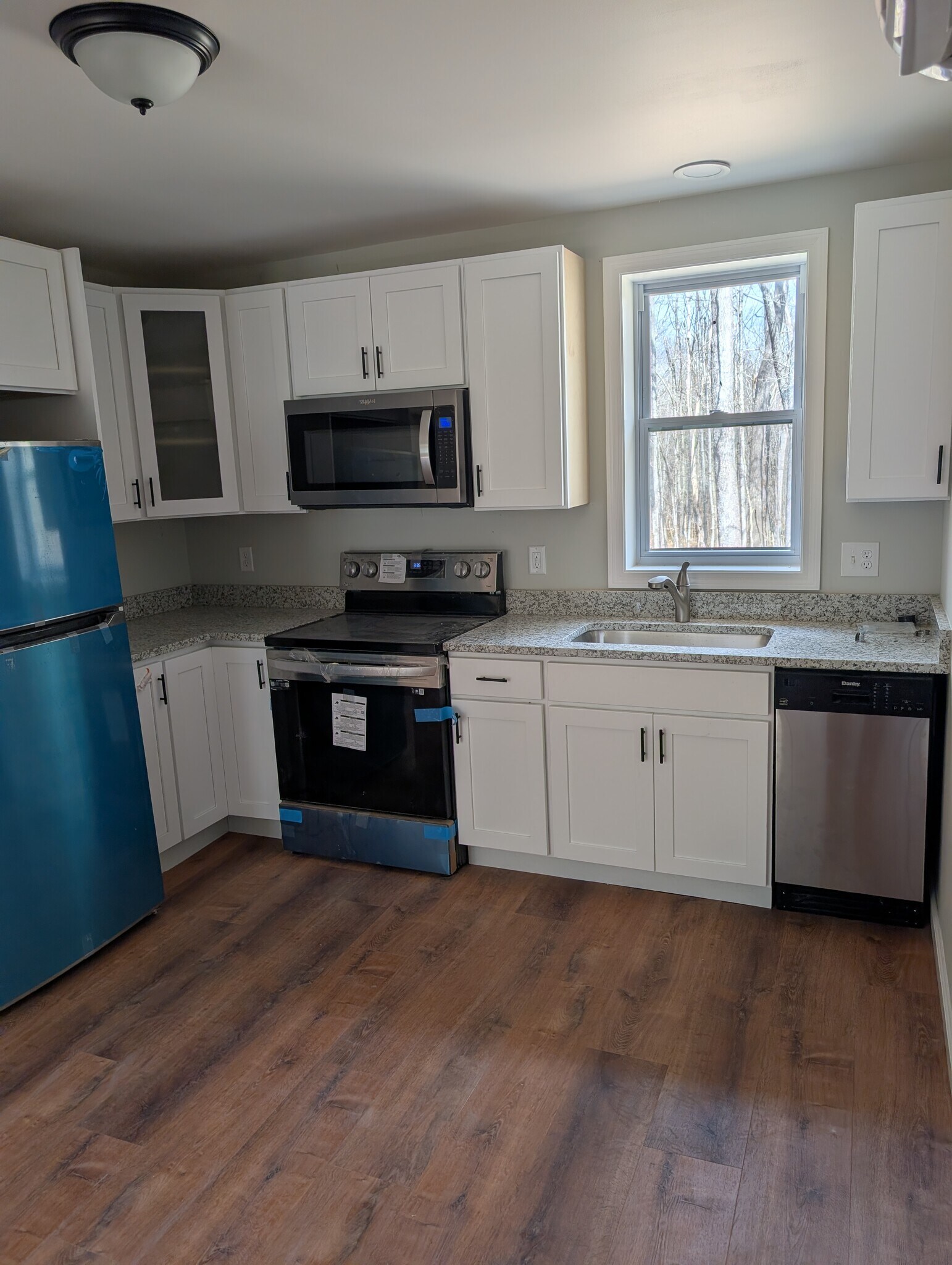 Building Photo - 429 Tolland Turnpike