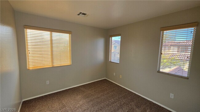 Building Photo - 5769 Old Colony Dr