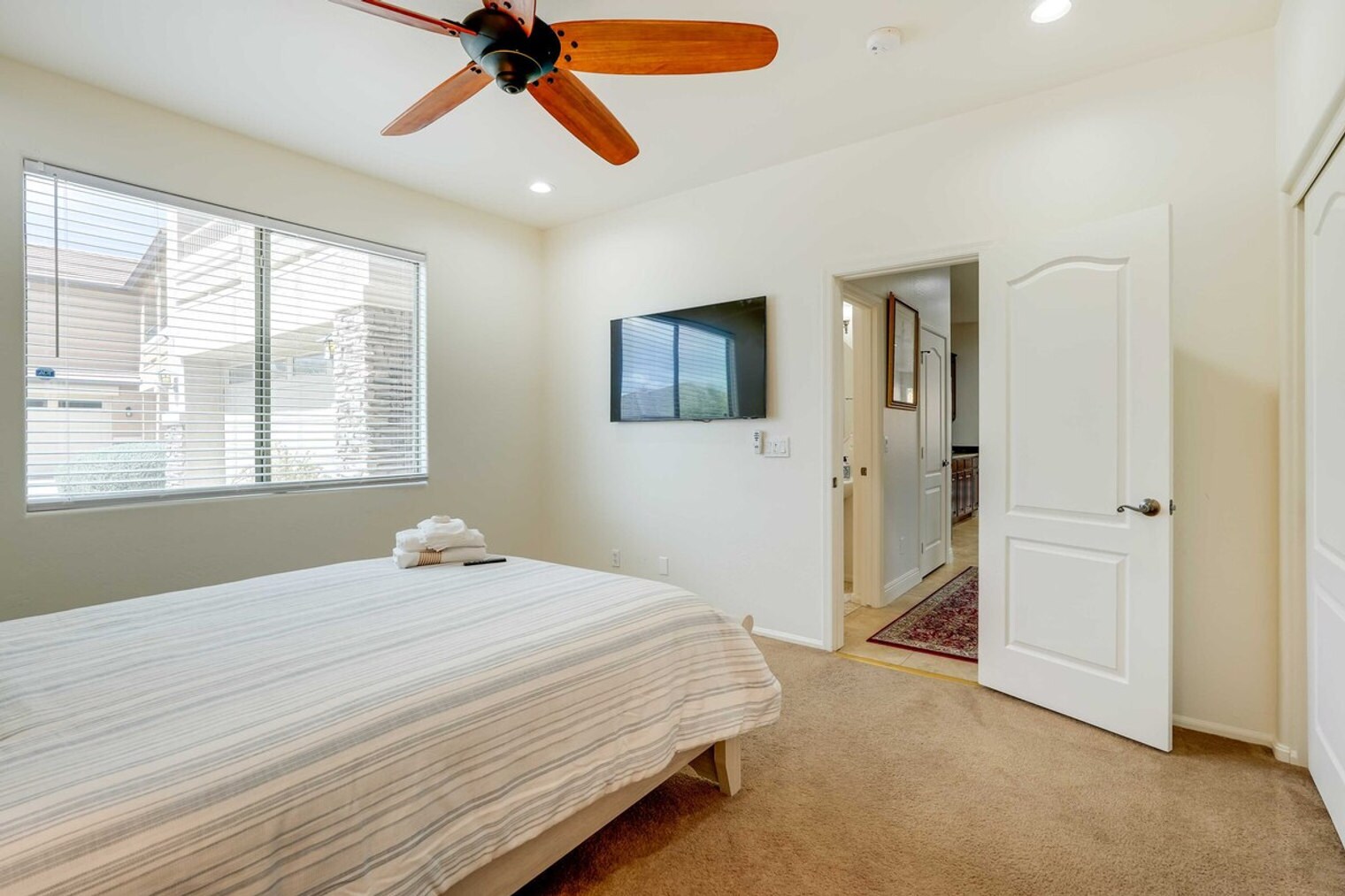 Building Photo - 17547 W Eugene Terrace