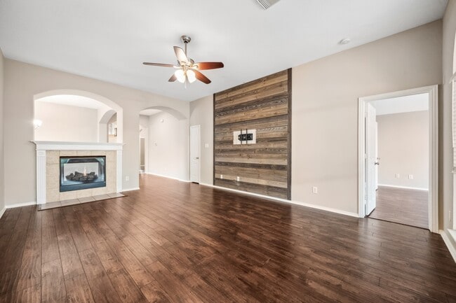 Building Photo - 17218 Double Lilly Dr