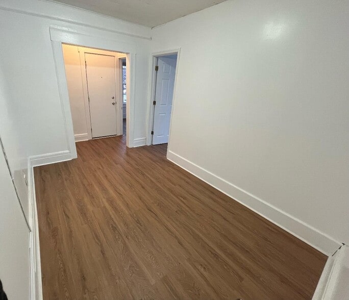 Living Room - 25 Kingsley St