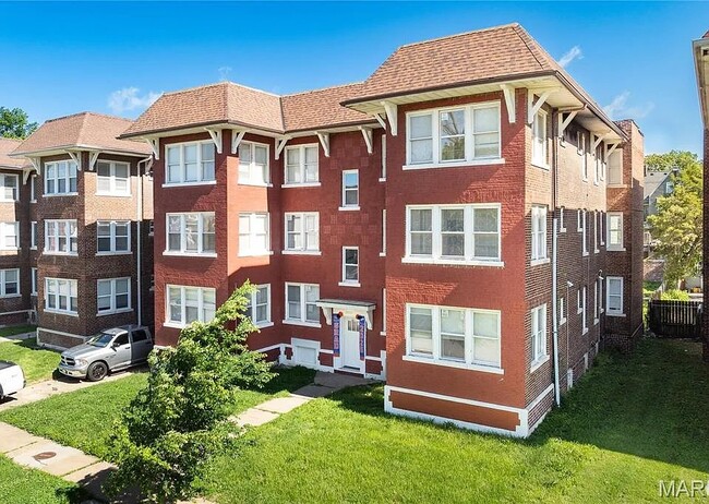 Building Photo - 5909 Cates Ave