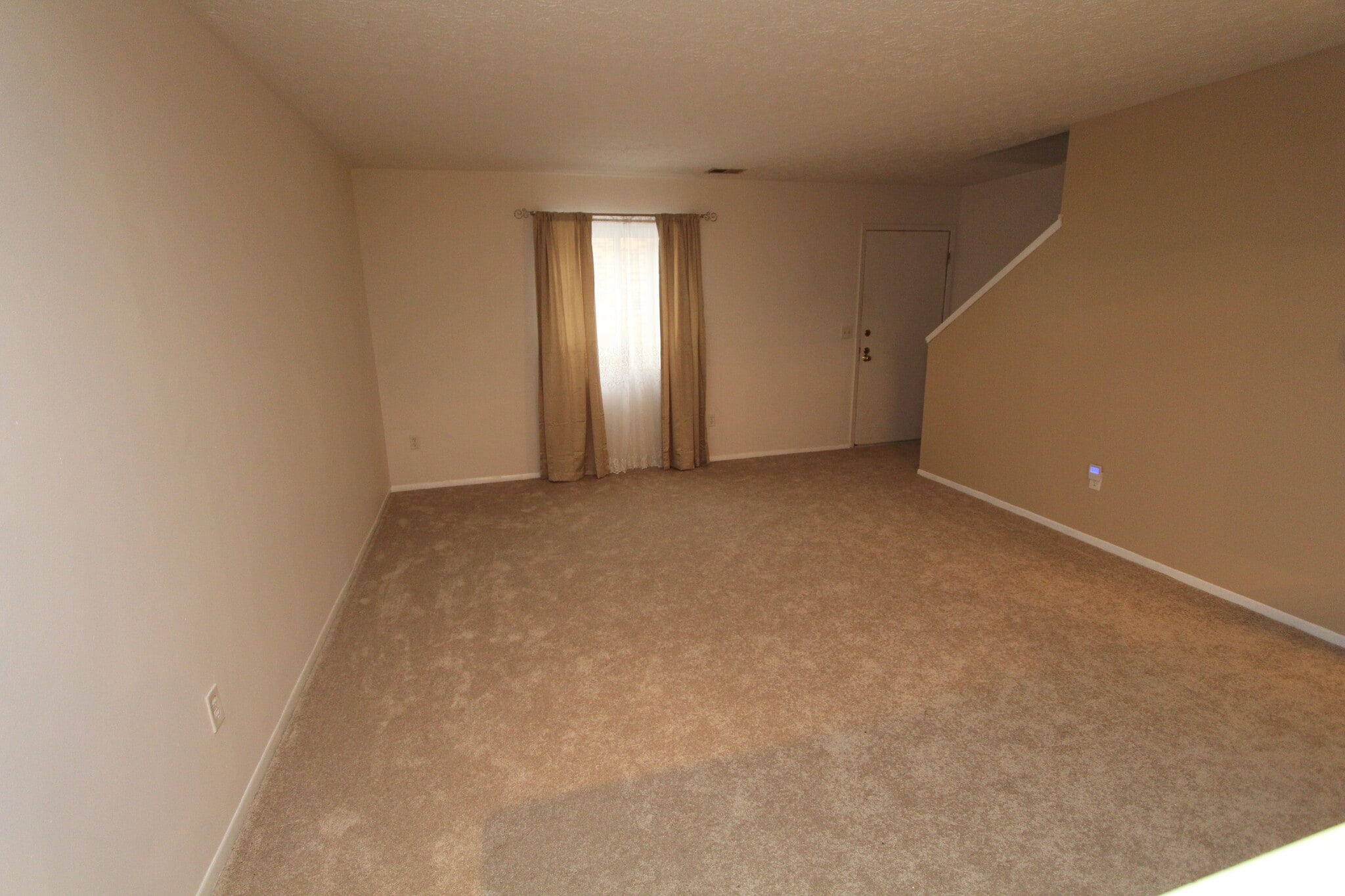 Building Photo - 3242 Summerdale Ln
