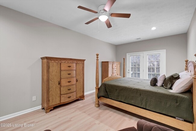 Building Photo - 2726 Brownsboro Rd