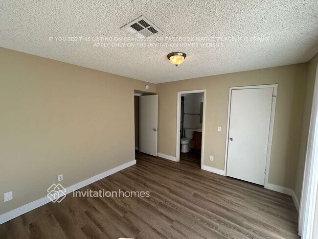 Building Photo - 7129 W Merrell St