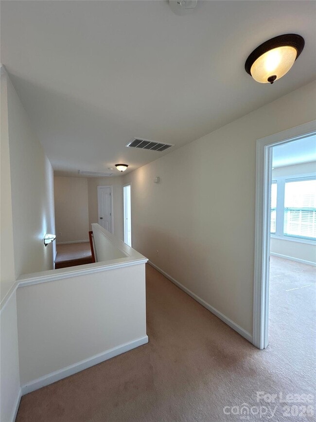 Building Photo - 16110 Cloverleaf Ct