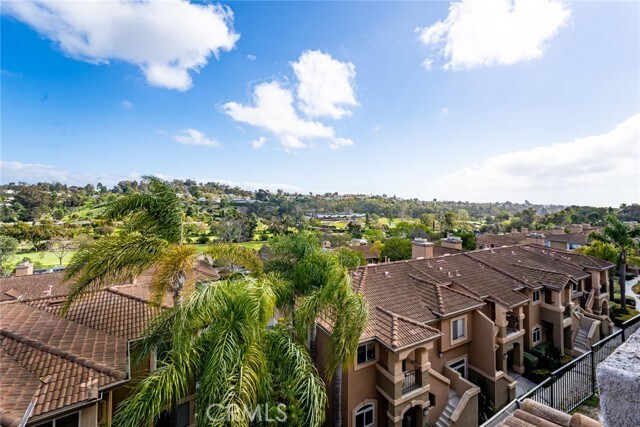 Building Photo - 30902 Club House Dr