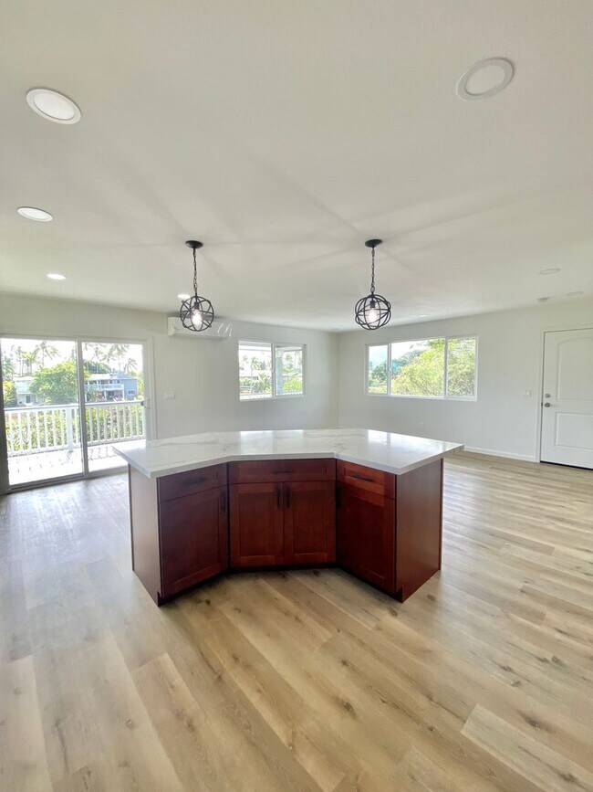 Building Photo - mokapu