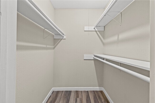 Building Photo - 5026 Fitzwater Dr