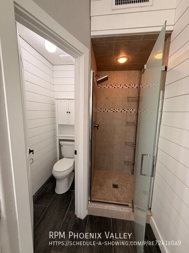 Building Photo - 8461 W Audrey Ln