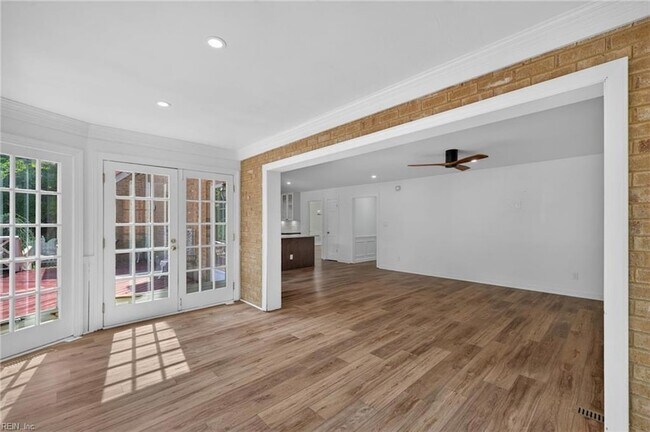 Building Photo - 3408 Montgomery Pl