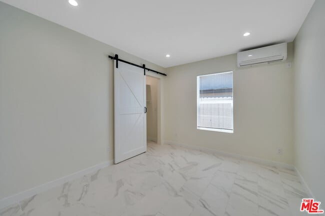 Building Photo - 5128 W 133rd St