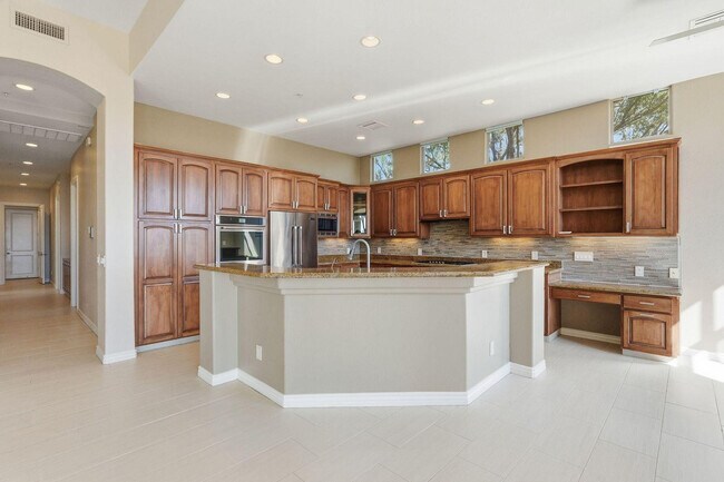 Building Photo - 11047 E Mirasol Cir