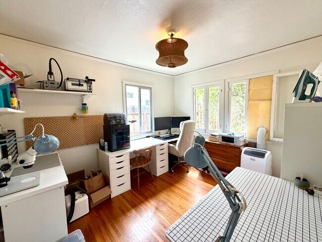 Building Photo - 213-223 Los Aguajes Ave