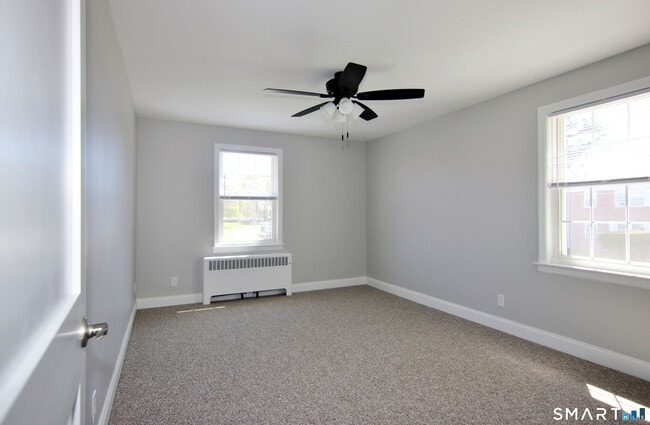 Building Photo - 6 Revere Dr