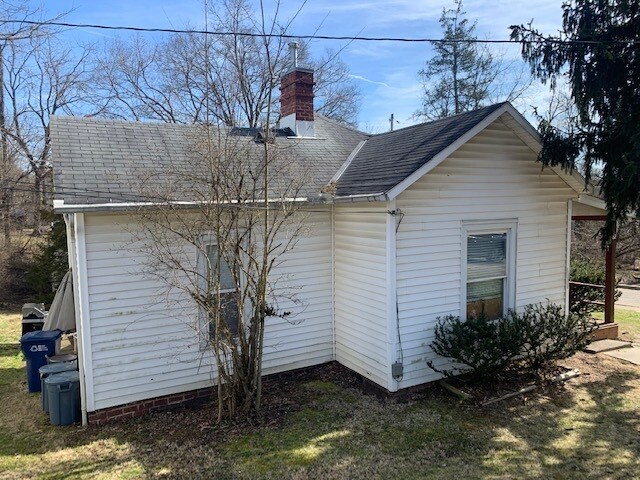 Building Photo - 82 N Lancaster St