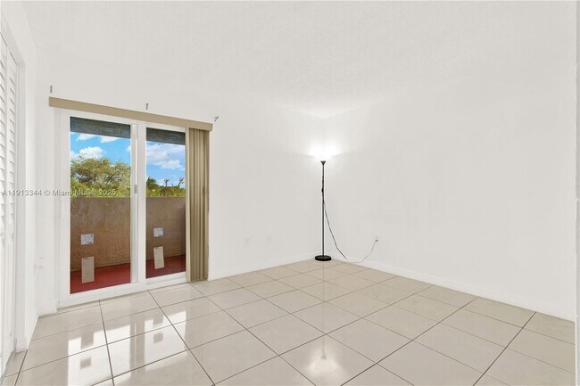 Building Photo - 675 NW 85th Ct