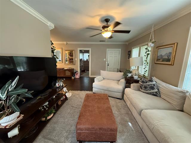 Building Photo - 2517 Honeysuckle Ave