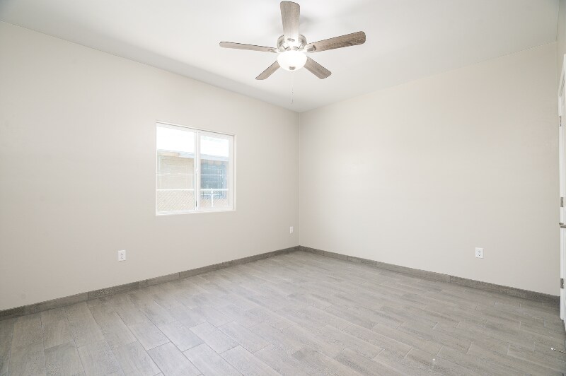 Building Photo - 1222 N 13th Ave