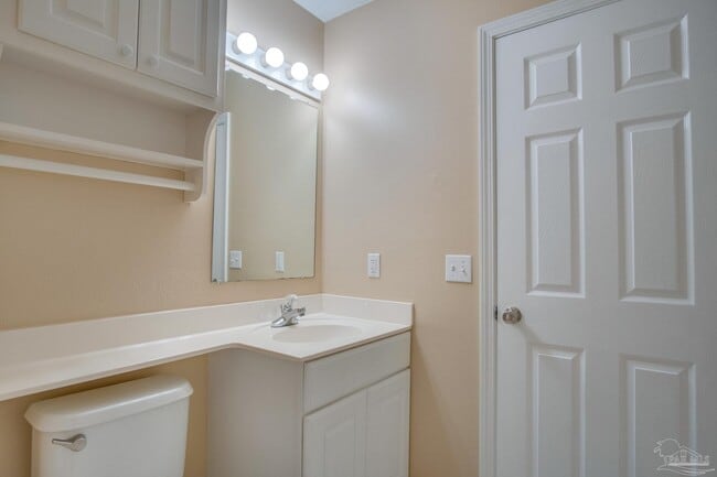 Building Photo - 2741 Bay Club Dr