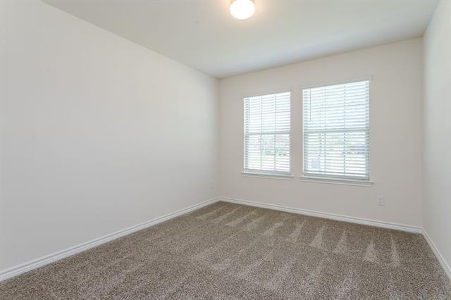 Building Photo - 406 Saddle Club Way