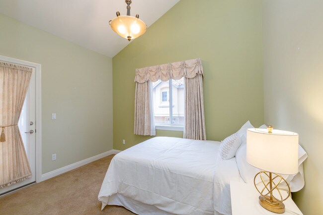 Building Photo - 1805 Speyer Ln