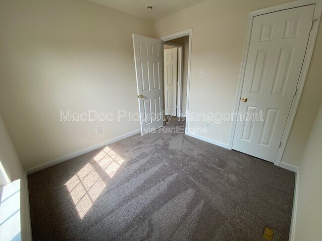 Building Photo - 2709 Church View Ln