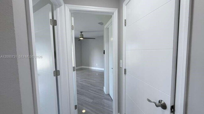 Building Photo - 1498 Beche St SE