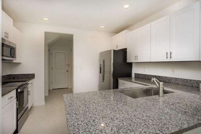 Building Photo - 7320 Spring Snowflake Ave