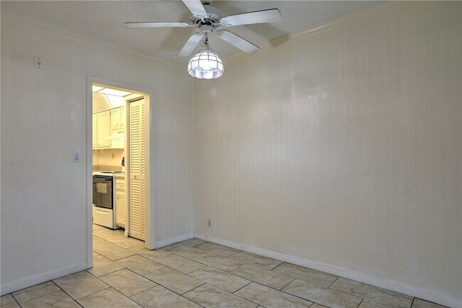 Building Photo - 1100 Ponce De Leon Cir