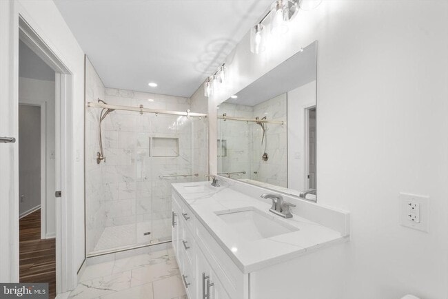 Building Photo - 14460 Cider House Ln