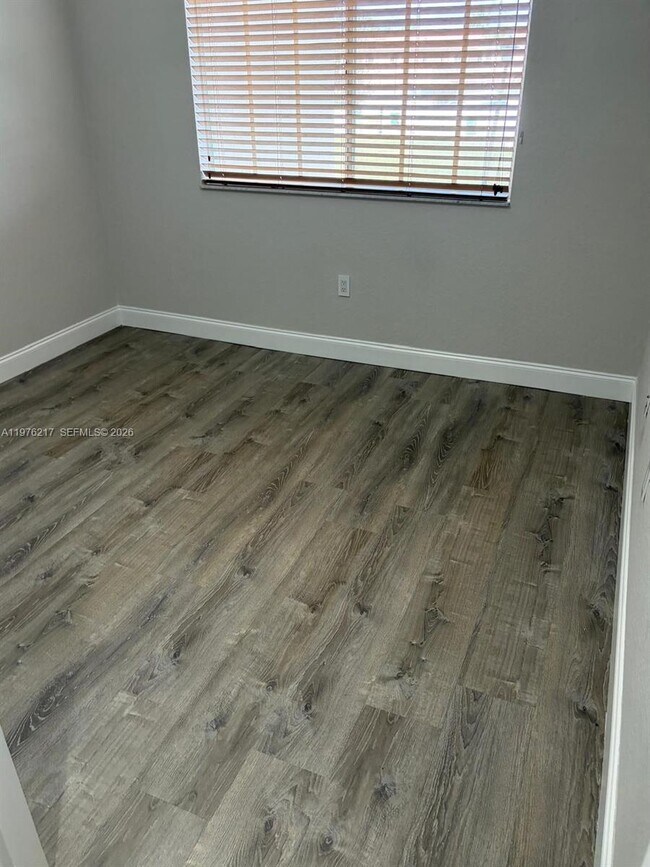 Building Photo - 27918 SW 140th Ave