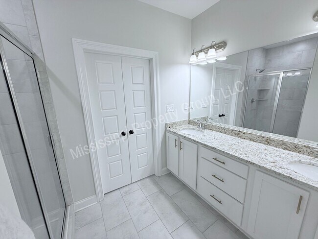 Building Photo - 4088 Fieldstone Lp