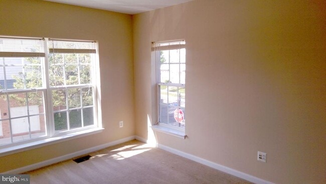 Building Photo - 19263 Winmeade Dr