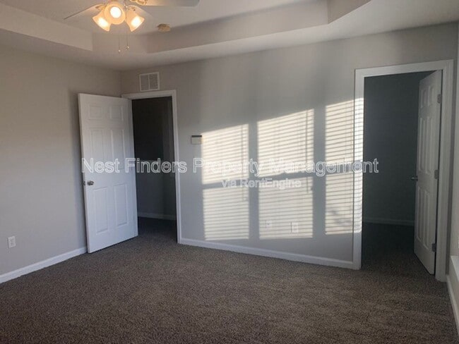 Building Photo - 7091 Stonelion Cir