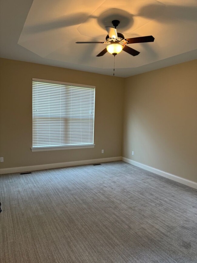 Building Photo - 36 Sag Harbor Ct