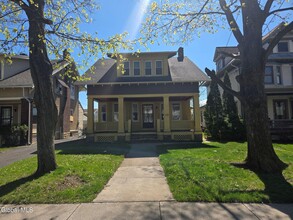 Building Photo - 1594 Union St