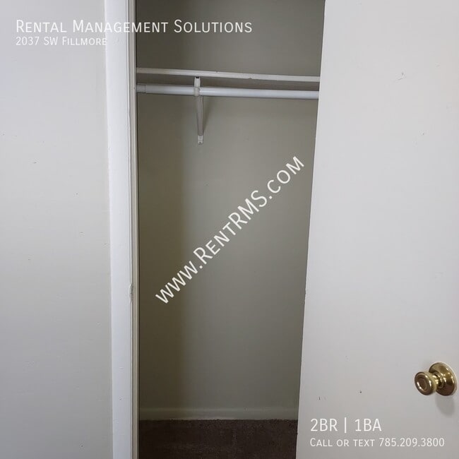 Building Photo - 2037 SW Fillmore-